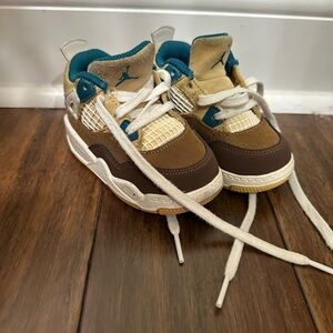 AIR JORDAN 4 RETRO CACAO WOW Toddler size 6 shoes neutral earth tone sneakers